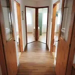 別荘 Magyar Tenger Pihenohaz, For 2-8 Person, 105 M2, Garden, Pool, Free Parking, 5 Min From The Lake, *