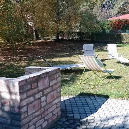 Magyar Tenger Pihenohaz, For 2-8 Person, 105 M2, Garden, Pool, Free Parking, 5 Min From The Lake,