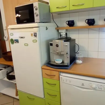 度假居 Magyar Tenger Pihenohaz, 4-8 Fore 巴拉顿阿卡拉提亚