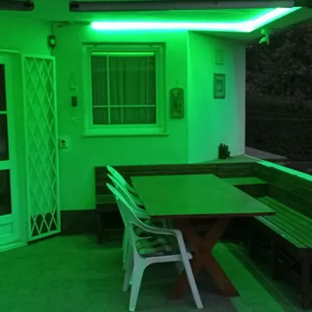 Magyar Tenger Pihenohaz, For 2-8 Person, 105 M2, Garden, Pool, Free Parking, 5 Min From The Lake,