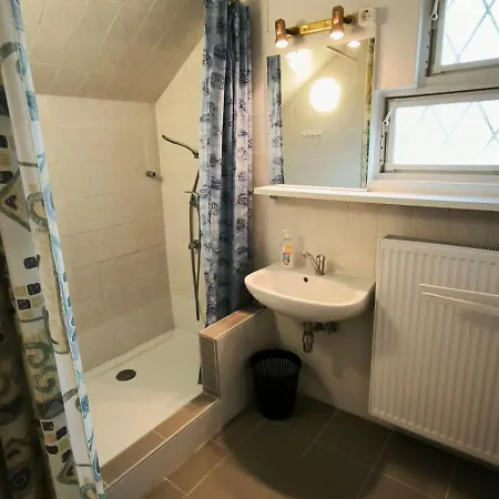 Magyar Tenger Pihenohaz, 4-8 Fore * 巴拉顿阿卡拉提亚