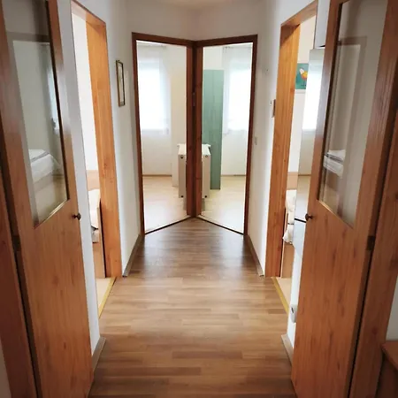 بيت للعطل Magyar Tenger Pihenohaz, For 2-8 Person, 105 M2, Garden, Pool, Free Parking, 5 Min From The Lake, *