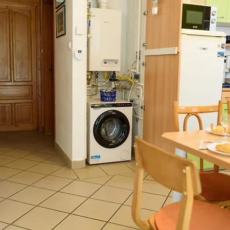 Magyar Tenger Pihenohaz, For 2-8 Person, 105 M2, Garden, Pool, Free Parking, 5 Min From The Lake, בלטונקראטיה