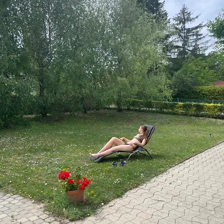 Magyar Tenger Pihenohaz, For 2-8 Person, 105 M2, Garden, Pool, Free Parking, 5 Min From The Lake, בלטונקראטיה